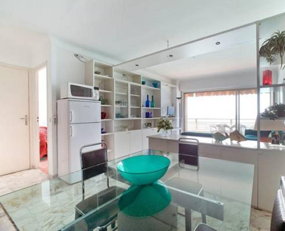 Ferienwohnung Flat Rossi Menton Zimmer foto