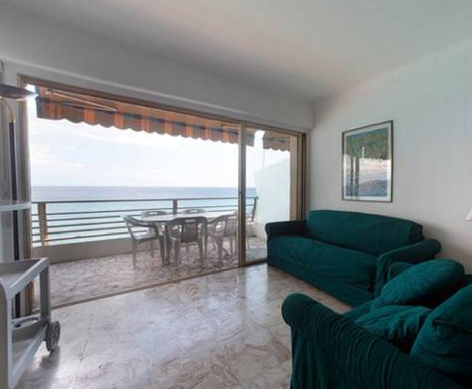 Ferienwohnung Flat Rossi Menton Zimmer foto