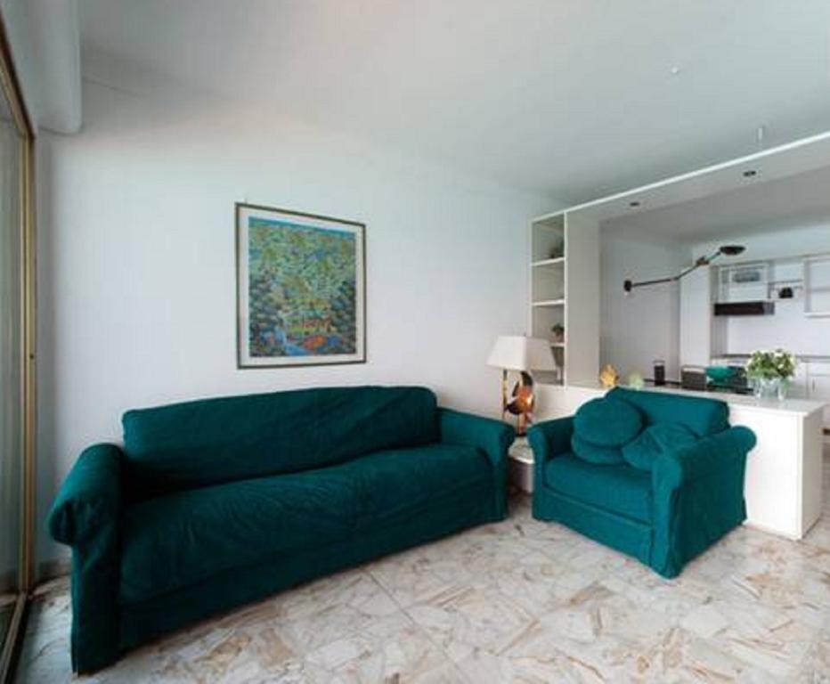 Ferienwohnung Flat Rossi Menton Zimmer foto